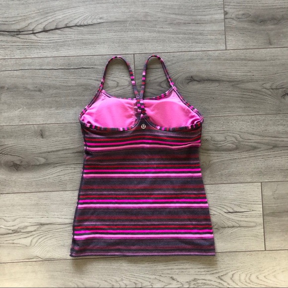 Flattering striped Y Lululemon Tank - Picture 5 of 5